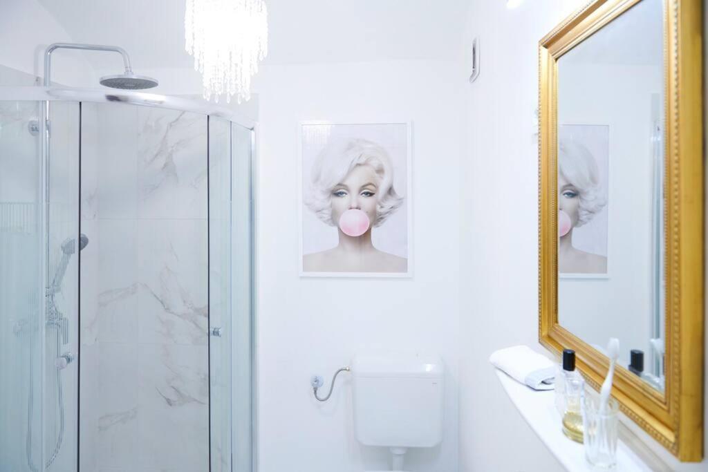 White Bliss Hideaway Apartment ลูบลิยานา ภายนอก รูปภาพ